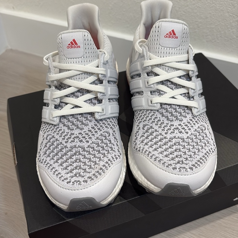 Adidas Ultraboost Golf Shoes - Picture 3 of 13
